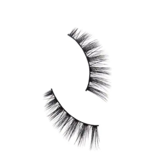 M·A·C Cosmetics Seductress Lash 82 | NEW | Lashes MAC 82 Lash | Wispy - Picture 3 of 8